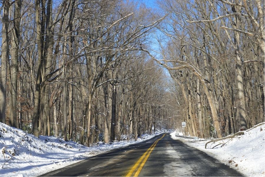 Snow dusted Skyline Drive overlook in Shenandoah National Park during winter