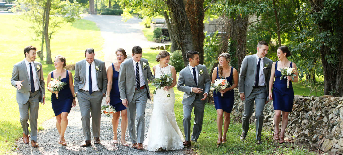 Table setting and background at a Virginia wedding at Glen Gordon Manor