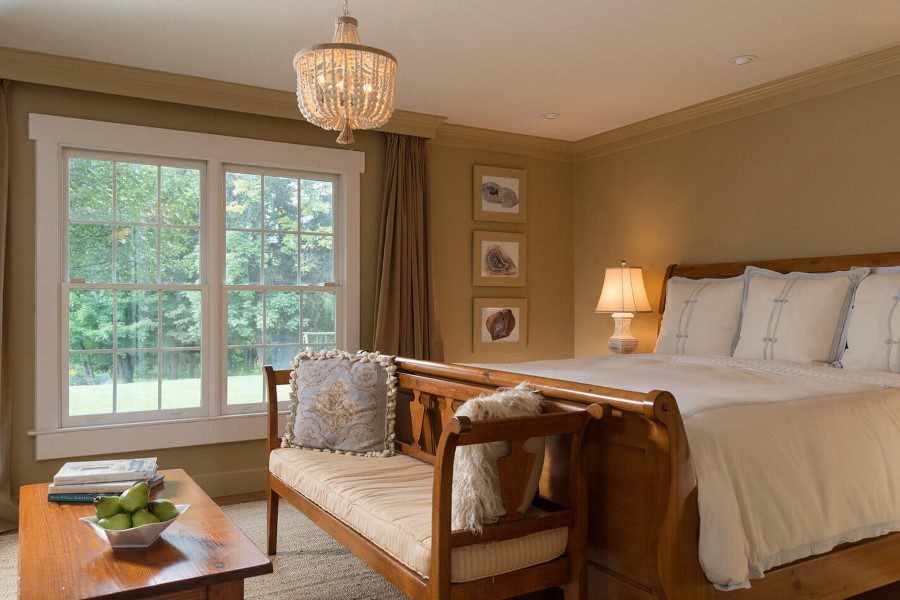 Guest room at Skyline Drive bed and breakfast