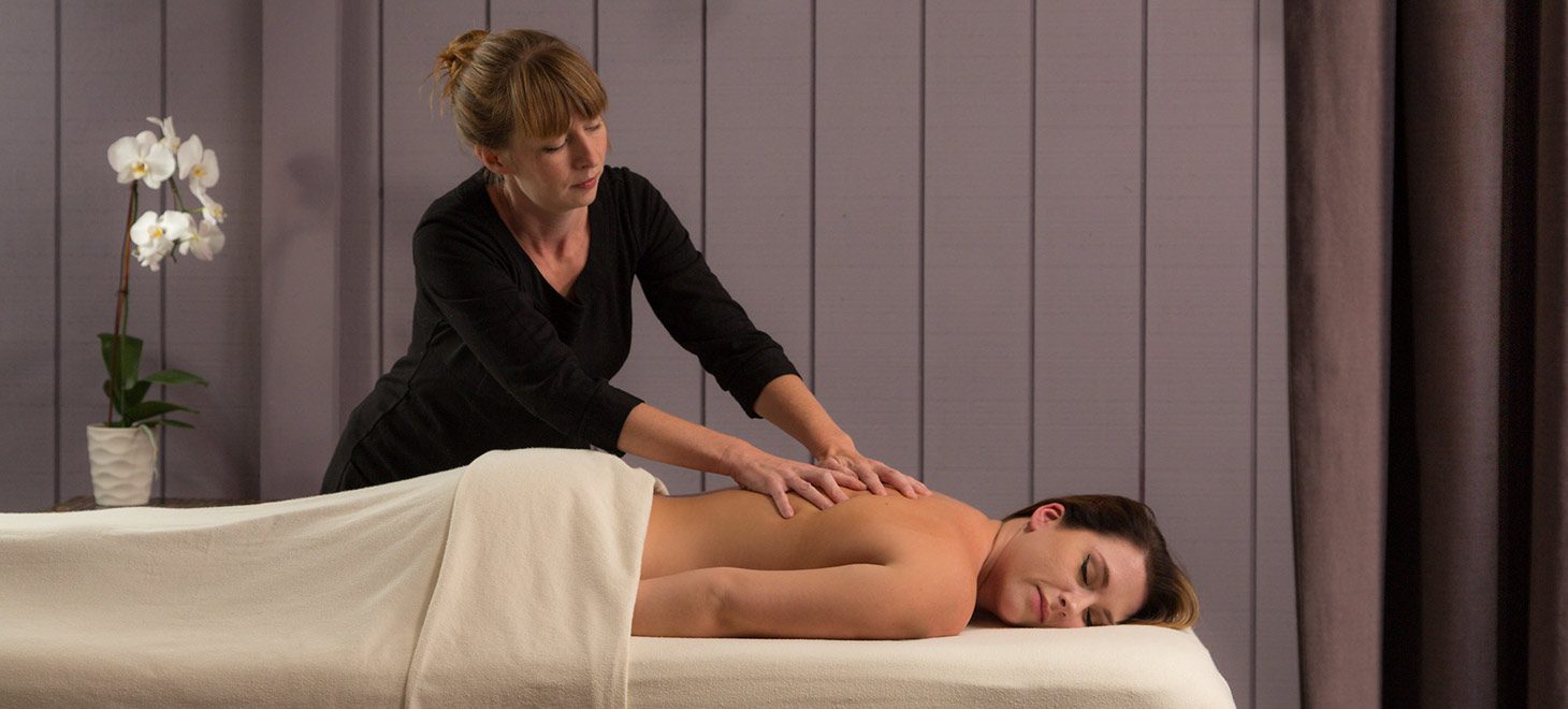 Massage treatment at the Glen Gordon Manor Spa