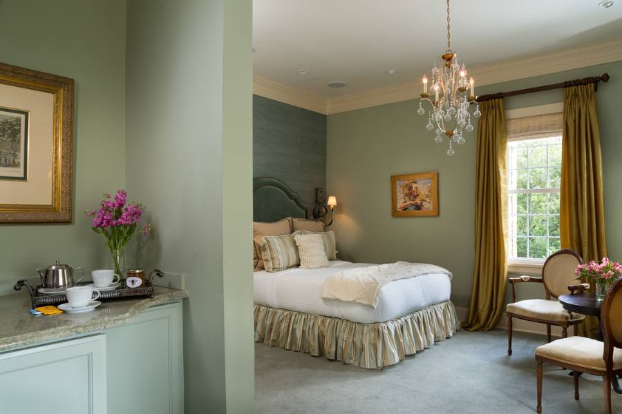 Wallis suite at Glen Gordon Manor
